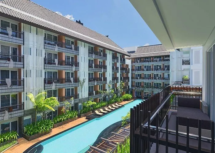 ホテル Fairfield By Marriott Bali Sunset Road クタ