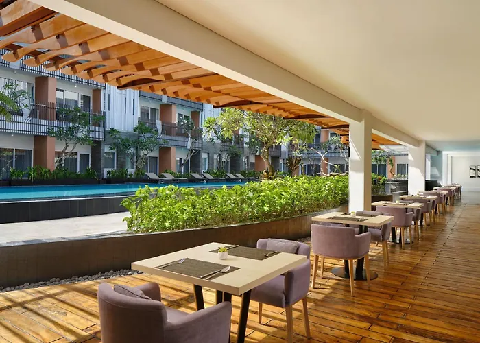 Fairfield By Marriott Bali Sunset Road クタ