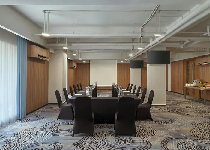 Fairfield By Marriott Bali Sunset Road ホテル 4*