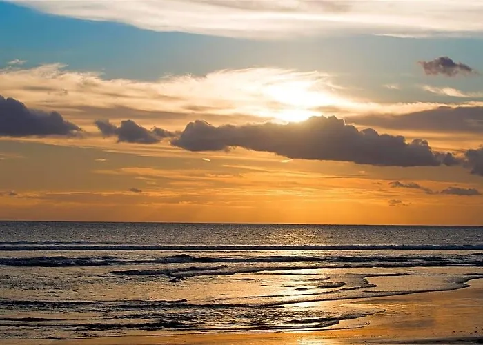 Fairfield By Marriott Bali Sunset Road クタ